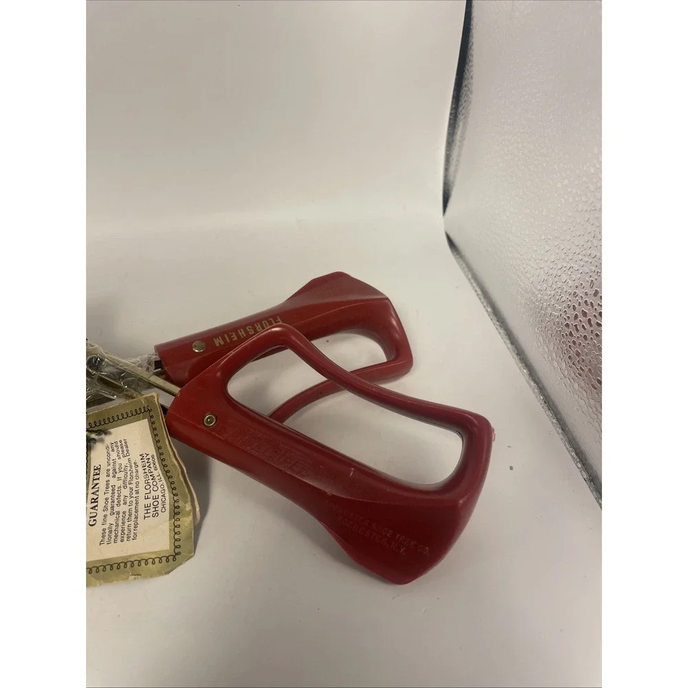Vintage‎ Florsheim Cedar Wood Shoe Tree Red Handle Plastic Rochester Tag VTG